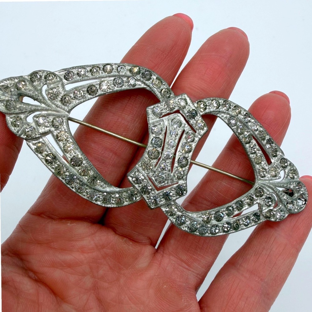 Vintage Art Deco Style Rhinestone Brooch Silver Tone Openwork Pin